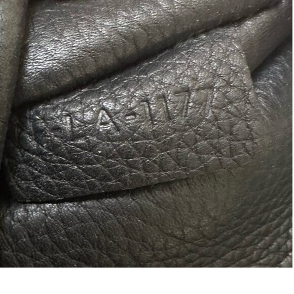 Celine Phoebe Philo Med Tri-Fold Black Shoulder Bag Grained Leather Authentic - Picture 13 of 16